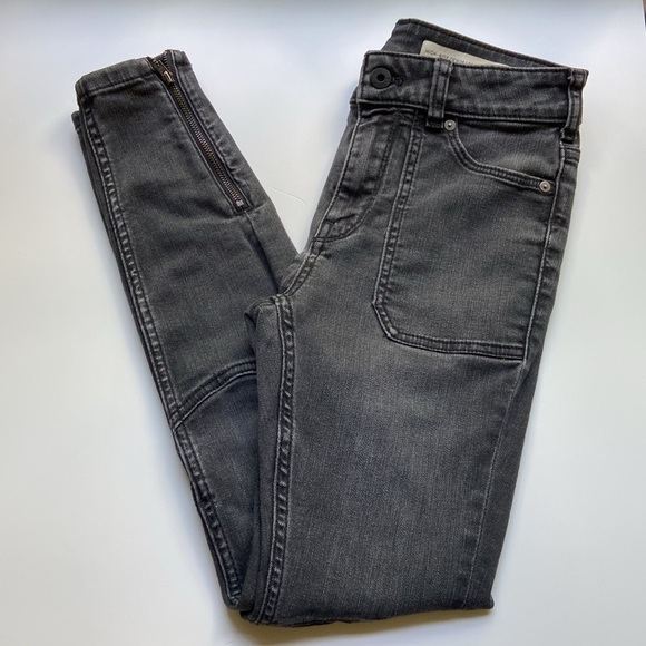 Pilcro and the Letterpress Black Moto High-Rise Denim Leggings - Picture 2 of 10